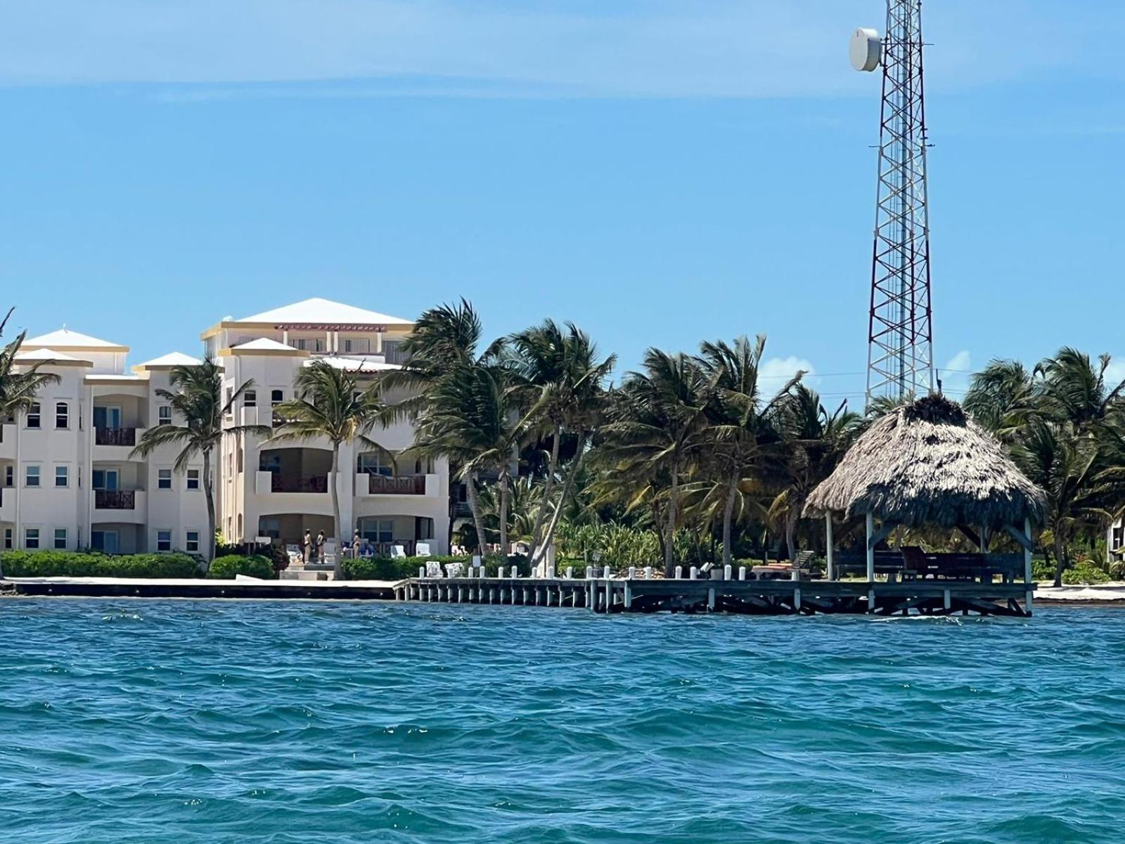 Miramar Villas Resort San Pedro  Exterior photo