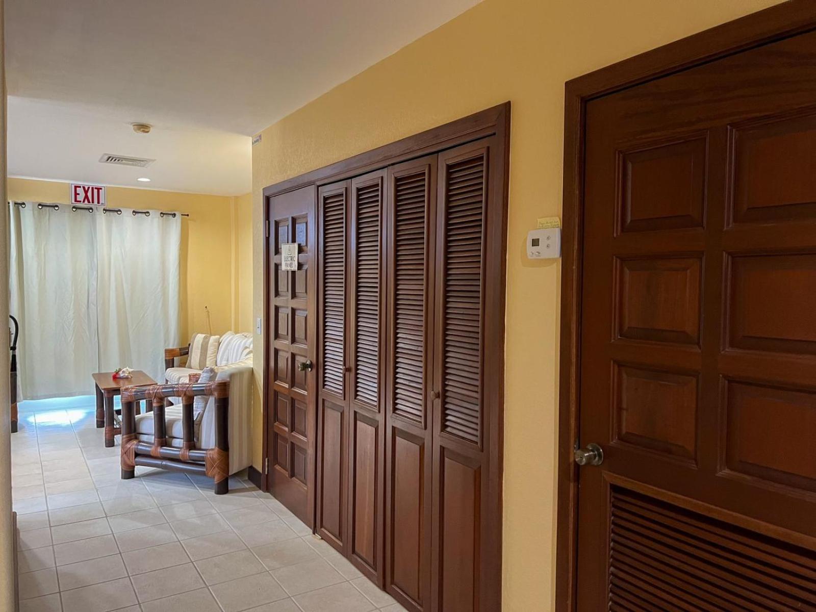 Miramar Villas Resort San Pedro  Exterior photo